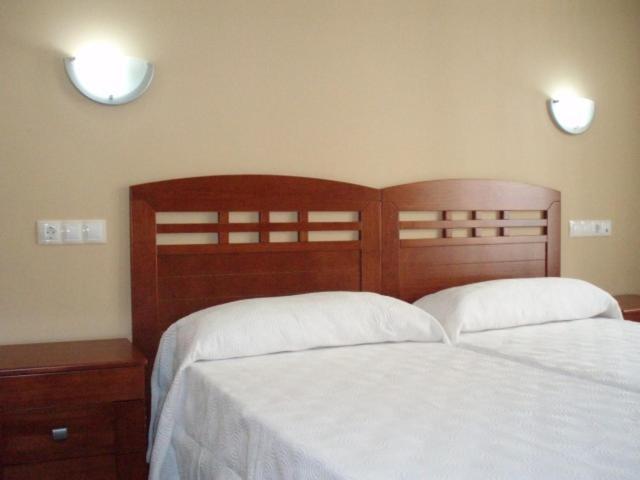 Hostal El Altozano Montánchez エクステリア 写真